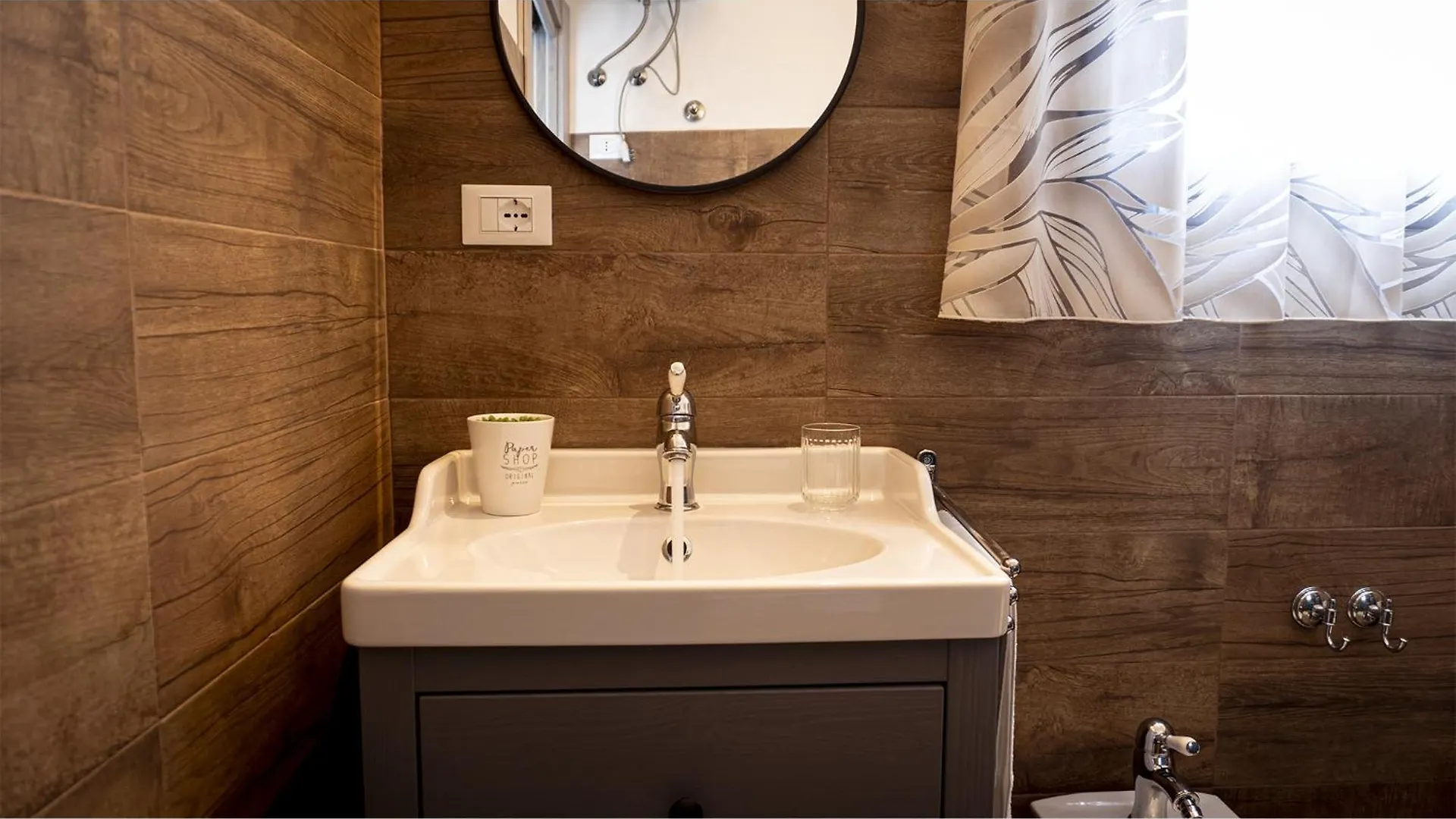La Maison D'Ambre - Spazioso Appartamento Catania Centro - 2 Minuti Dalla Metro Apartment