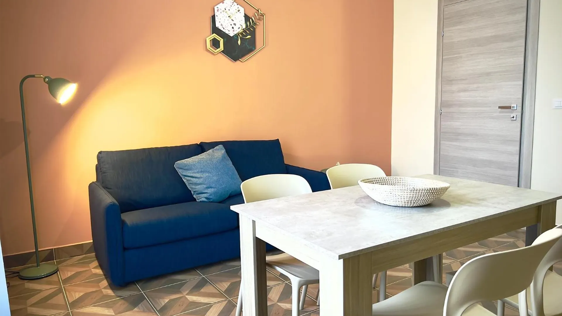 Apartment La Maison D'Ambre - Spazioso Appartamento Catania Centro - 2 Minuti Dalla Metro